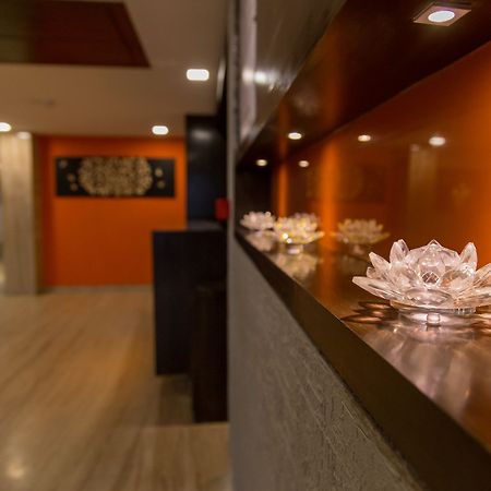 The Silver Leaf Hotel Ahmedabad Buitenkant foto