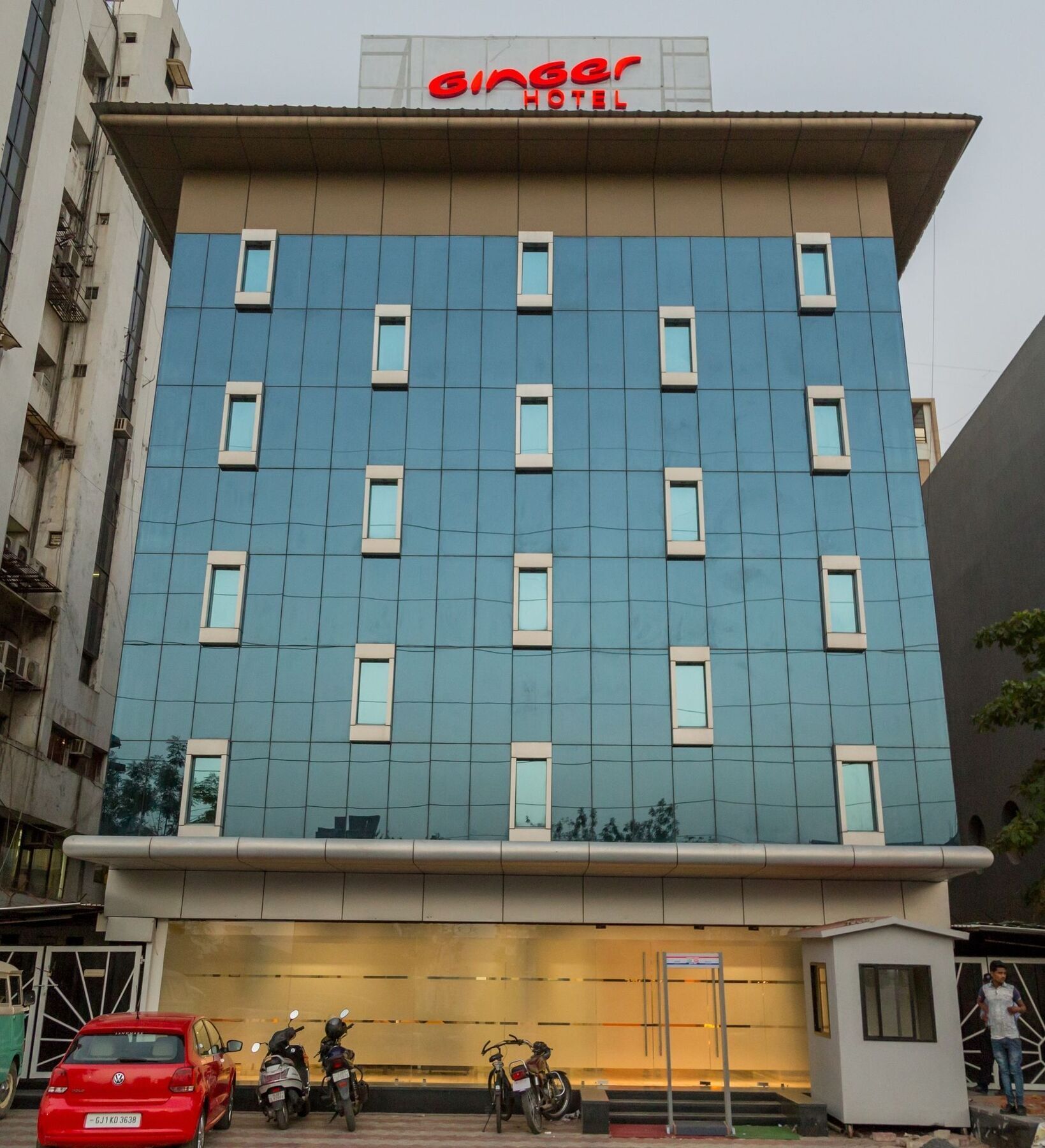 The Silver Leaf Hotel Ahmedabad Buitenkant foto